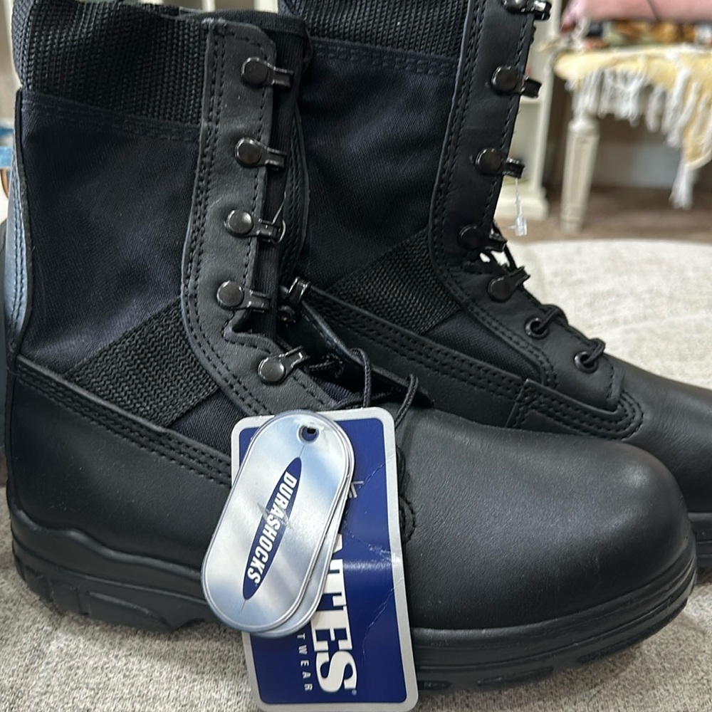 Bates Women’s Steeltoe boots, size 6.5